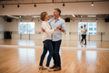 Tanzpaar leger in moderner Tanzschule